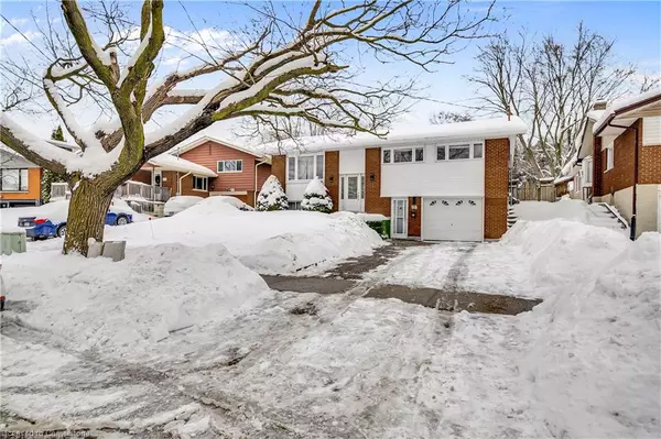 98 Ruskview Road, Kitchener, ON N2M 4S3