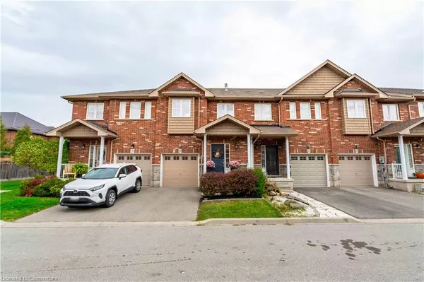 Stoney Creek, ON L8E 5C8,45 Seabreeze Crescent #10