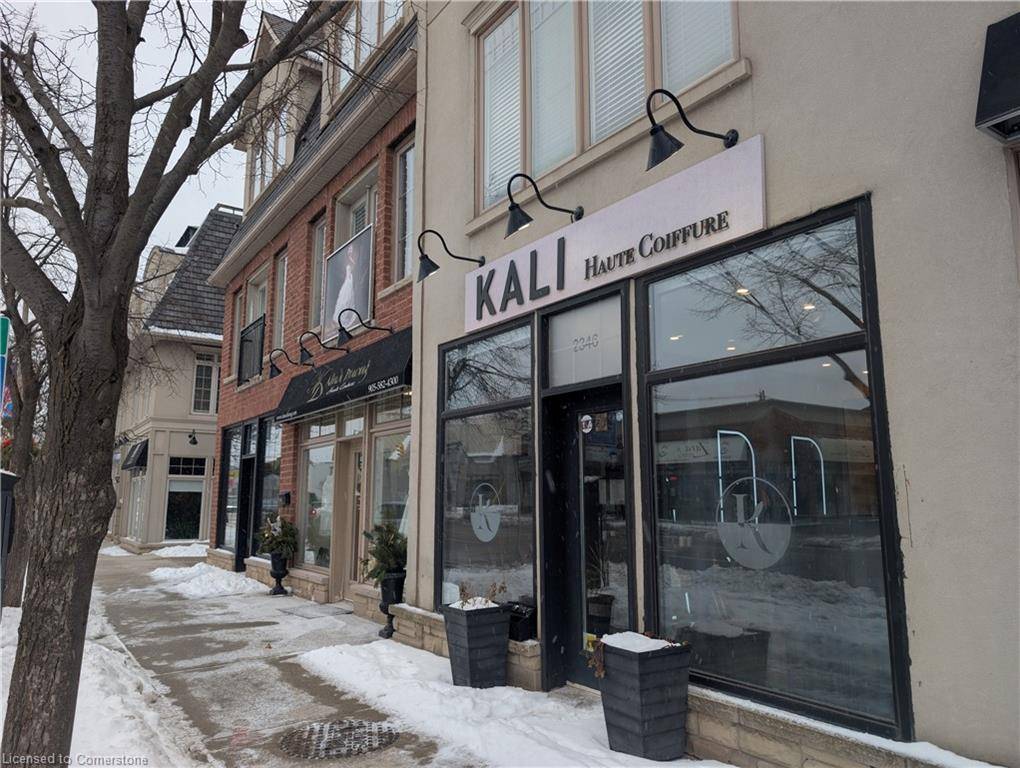 2346 Lakeshore Road W, Oakville, ON L6L 1H5
