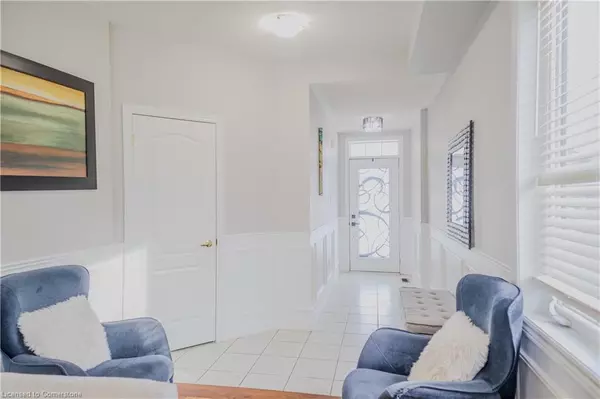 Angus, ON L0M 1B4,13 Sasco Way