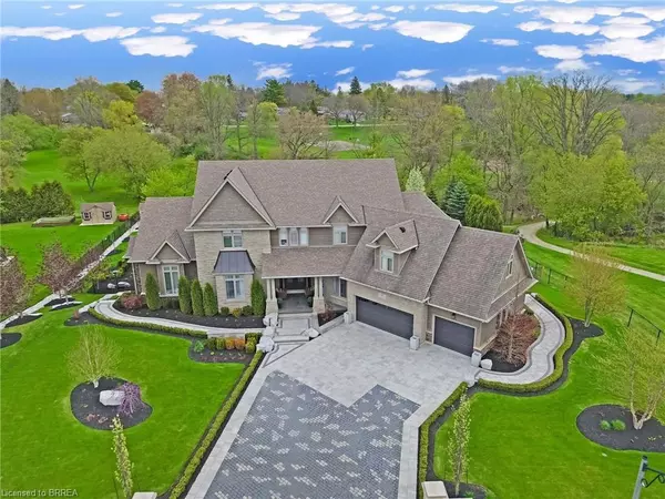 16 Westlake Boulevard, Brantford, ON N3T 5L6