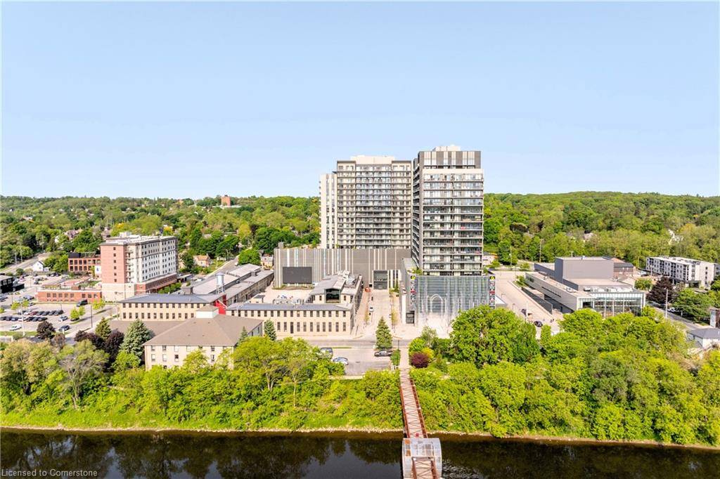 Cambridge, ON N1S 0C3,15 Glebe Street
