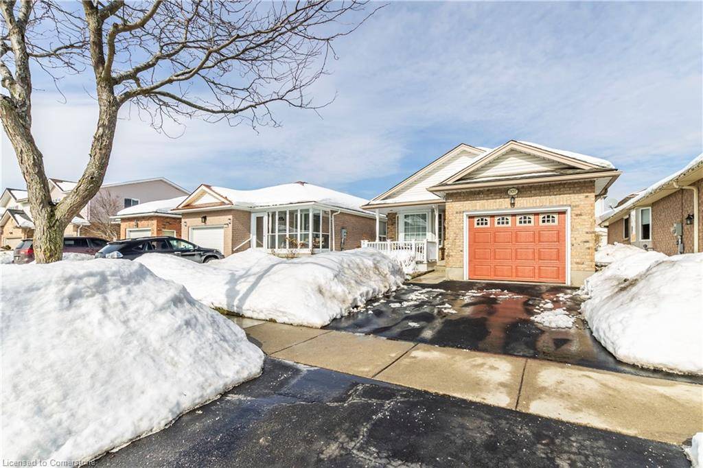 Kitchener, ON N2E 3P7,207 Bush Clover Crescent