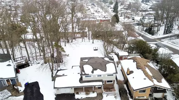 Cambridge, ON N1S 3N7,11 Riverview Drive