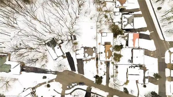 Cambridge, ON N1S 3N7,11 Riverview Drive