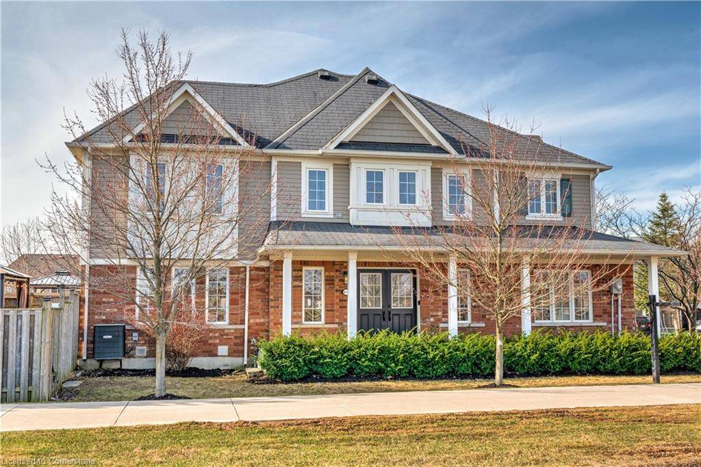 Binbrook, ON L0R 1C0,8 Bradley Avenue #19