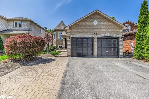 22 Dykstra Drive, Barrie, ON L4N 0E2