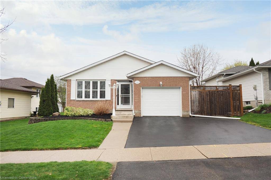 Kitchener, ON N2B 3V4,211 Misty Court