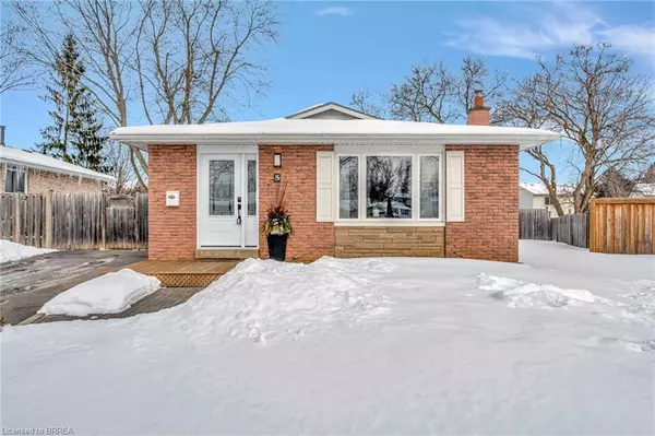 5 Thistledown Drive, Brantford, ON N3R 6R3