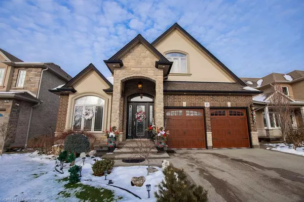 85 Hillcroft Drive, Hamilton, ON L8J 3W9