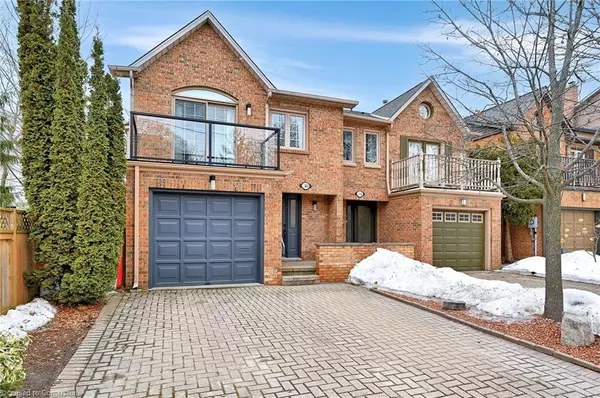 30 Nelson Street, Oakville, ON L6L 3H6