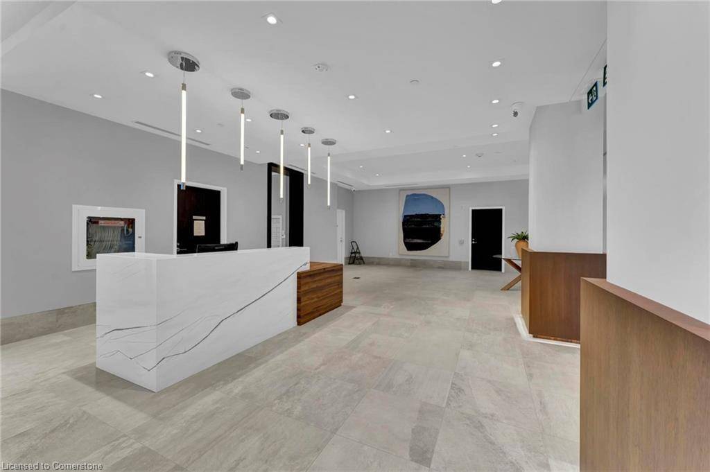 Grimsby, ON L3M 4E8,385 Winston Road #1704