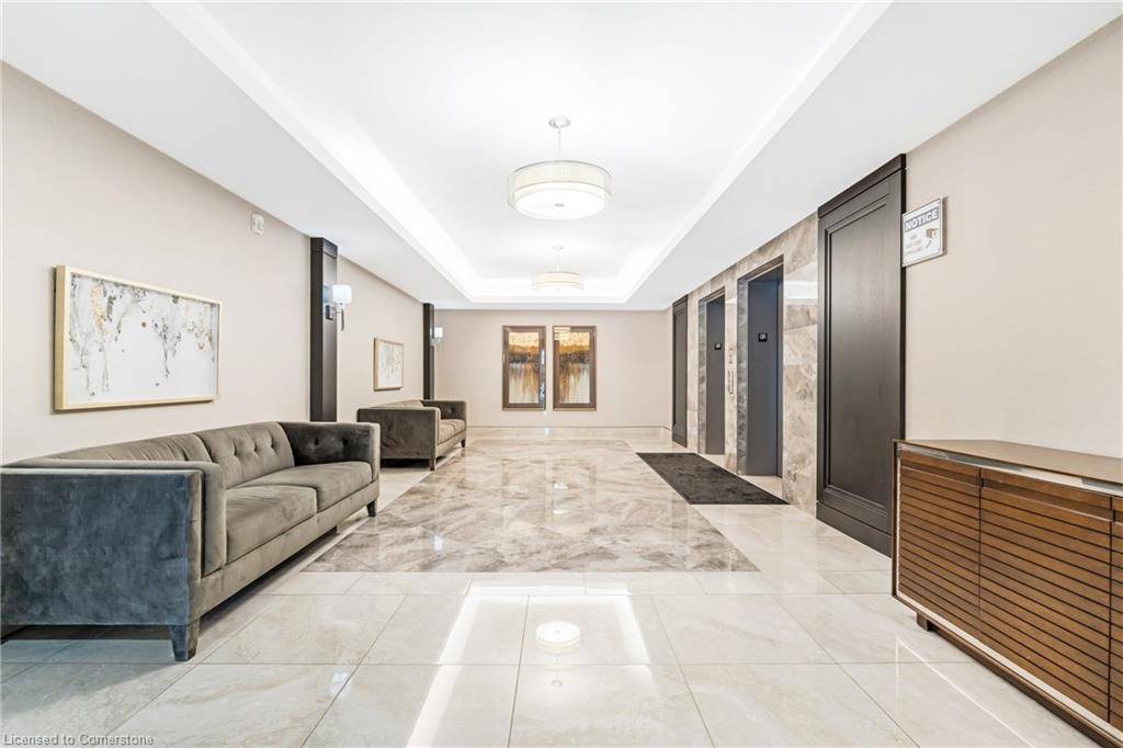 Stoney Creek, ON L8E 0K2,101 Shoreview Place #113