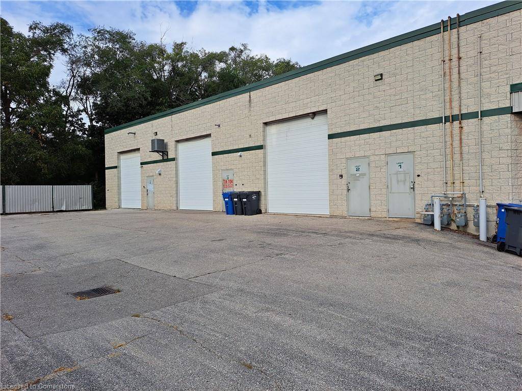 Burlington, ON L7T 4A8,1038 Cooke Boulevard #4