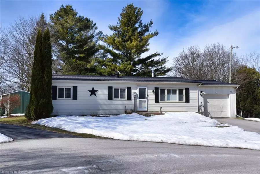 133 Maple Crescent W, Flamborough, ON N0B 2J0
