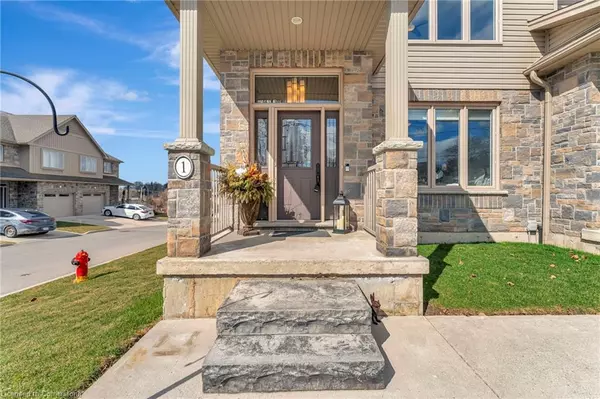 Port Dover, ON N0A 1N7,7 Old Hamilton Road #1