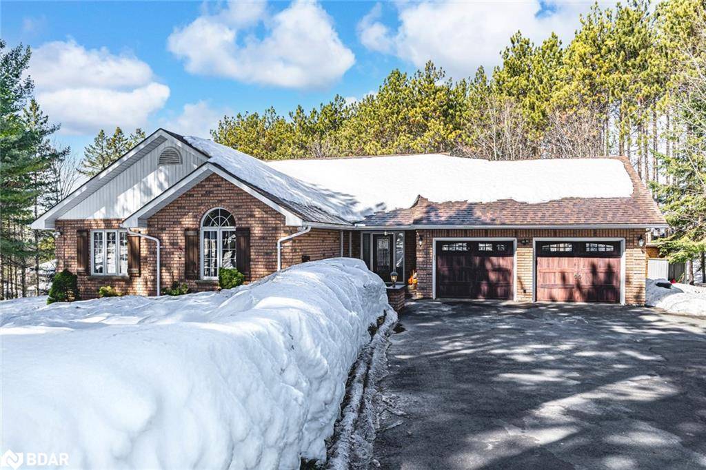 8 Nevis Ridge Drive, Oro-medonte, ON L0L 1T0