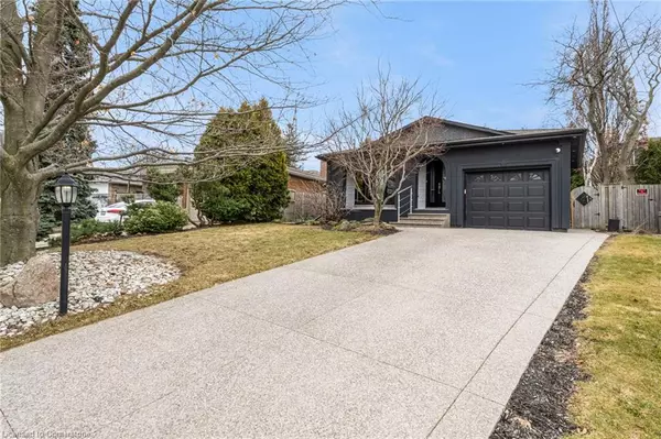19 Minstrel Court, Hamilton, ON L9C 5T3