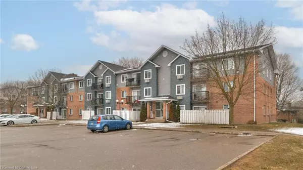271 Eiwo Court #305, Waterloo, ON N2K 2M8