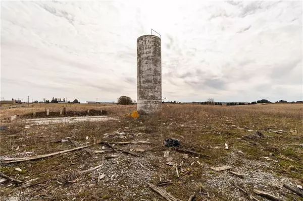 Brantford, ON N3T 5L9,243 No 6 School Road