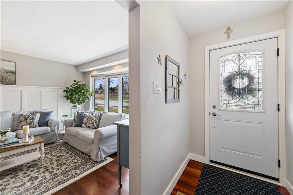 Burlington, ON L7P 2A6,2133 Meadowbrook Road