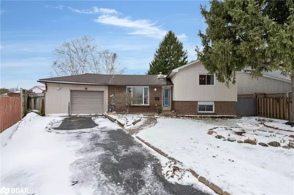 69 Christie Crescent, Barrie, ON L4N 4V2