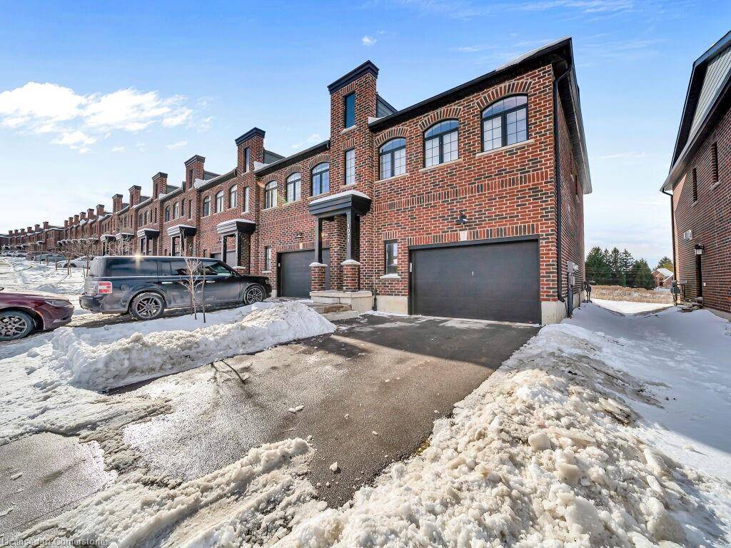 London, ON N6K 0L1,1071 Upperpoint Avenue