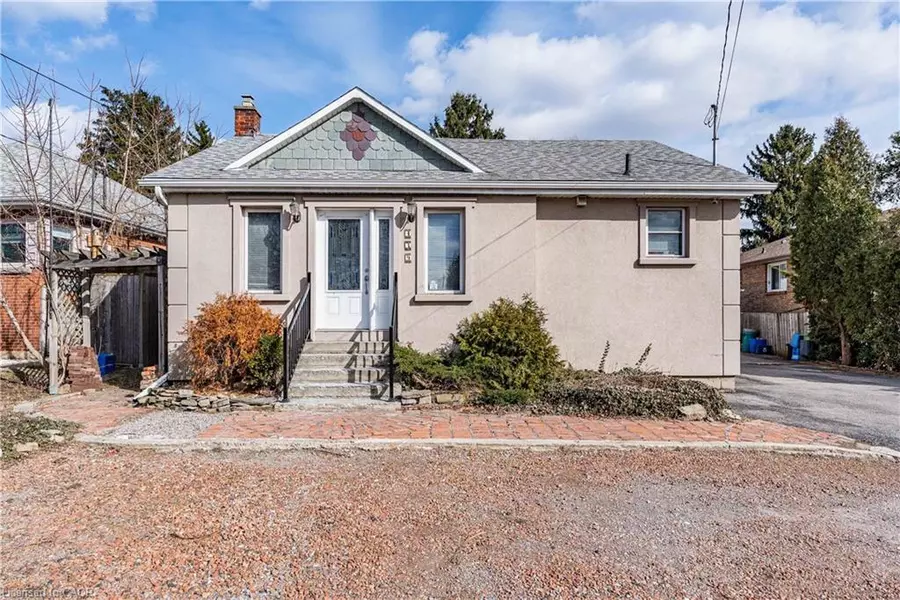 439 Upper Gage Avenue, Hamilton, ON L8V 4H8