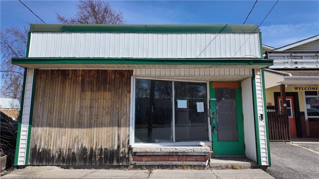17 Southworth Street N, Welland, ON L3B 1X8