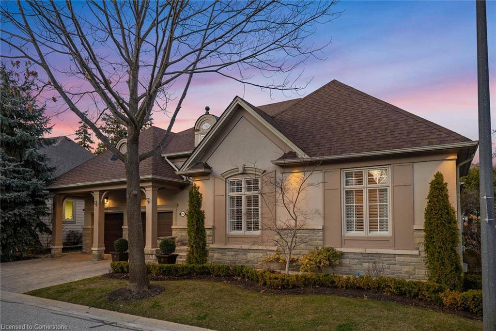 Mississauga, ON L5H 4L2,852 Hidden Grove Lane #2