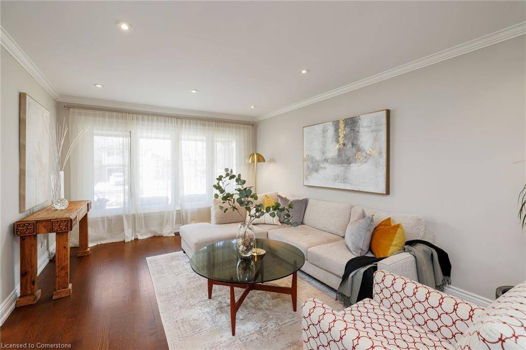 Oakville, ON L6J 5W6,2358 Canso Road