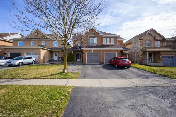 129 Harnesworth Crescent, Waterdown, ON L0R 2H6