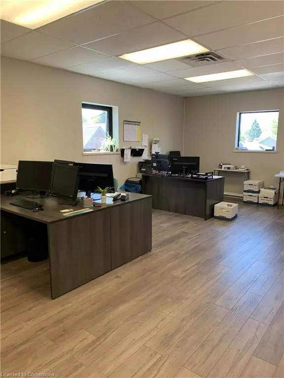 Hamilton, ON L9B 1K4,1632 Upper James Street #B2
