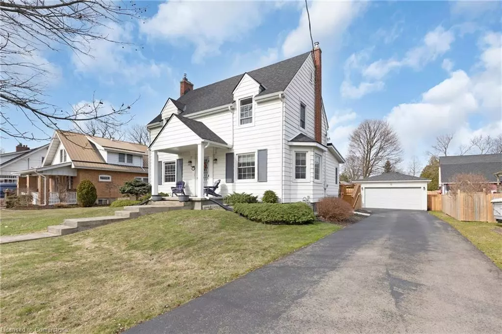 Port Dover, ON N0A 1N0,212 First Ave Avenue