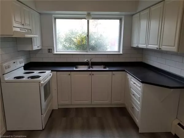 Kitchener, ON N2C 1B9,357 Connaught Street #3