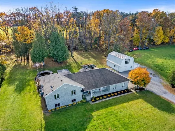 1306 St Johns Road W, Simcoe, ON N3Y 4K1