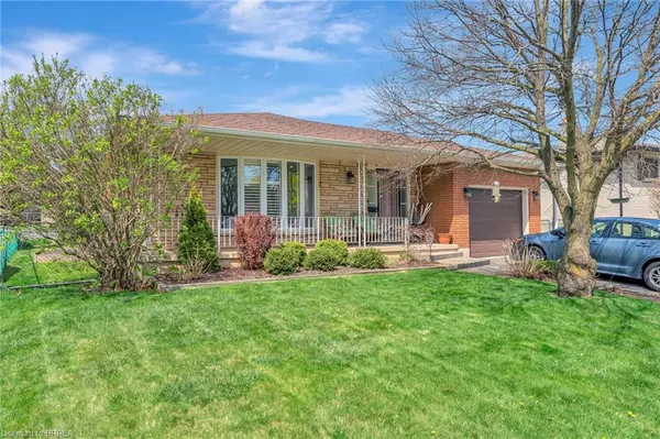 64 Farringford Drive, Brantford, ON N3R 6K8