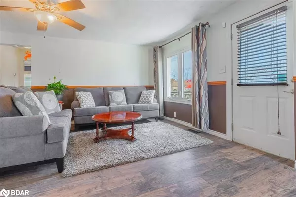 Keswick, ON L4P 3E9,816 Elmwood Street