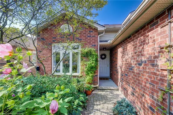 Guelph, ON N1G 5E6,8 Munroe Crescent