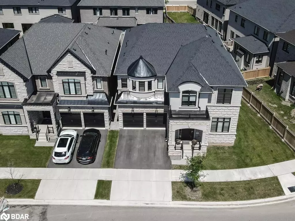 Oakville, ON L6M 5M9,2302 Hyacinth Crescent