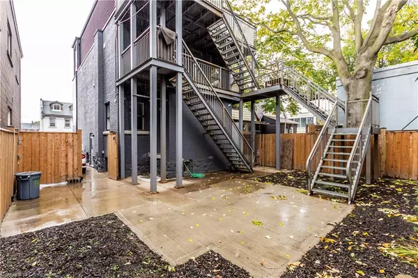 Hamilton, ON L8R 1N3,144 Wellington Street N #2