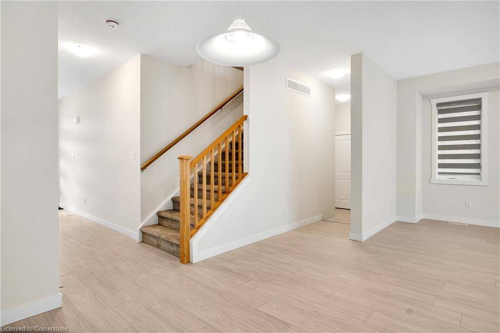 Cambridge, ON N1S 5A7,48 Moon Crescent