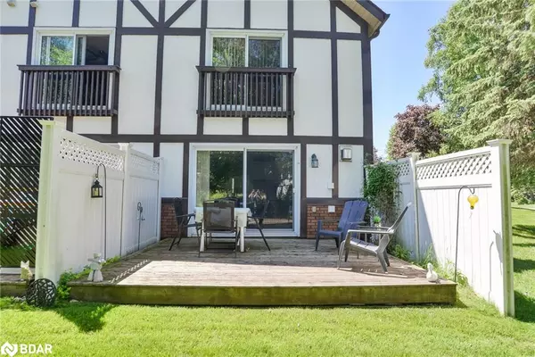 Brechin, ON L0K 1B0,31 Laguna Parkway #1