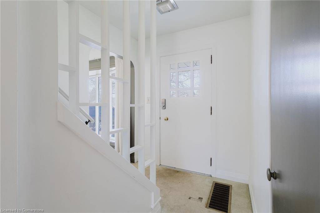 Glanbrook, ON L0R 1W0,9115 Airport Road