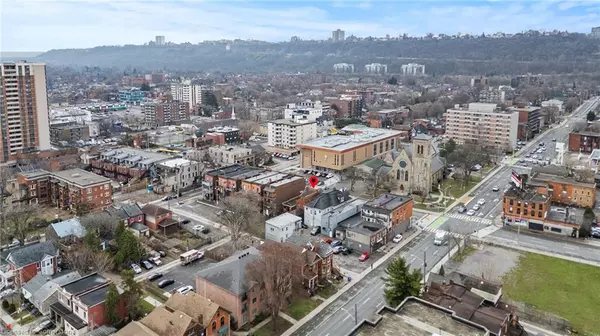 Hamilton, ON L8N 1C5,433 King Street E