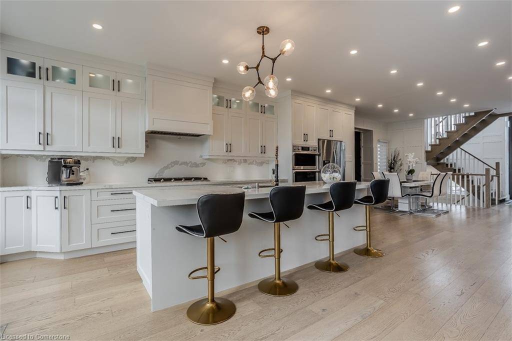 Hamilton, ON L9K 1T1,287 Cloverleaf Drive