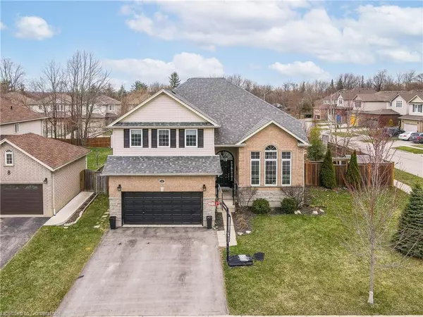 4 Endeavour Drive, Cambridge, ON N3C 4C4