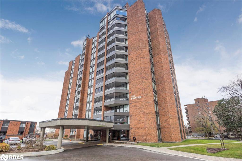 Barrie, ON L4M 5L6,181 Collier Street #104