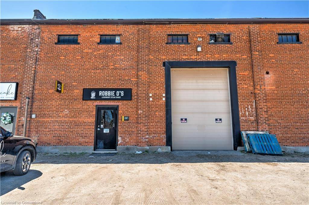 Brantford, ON N3T 6J9,111 Sherwood Drive #2