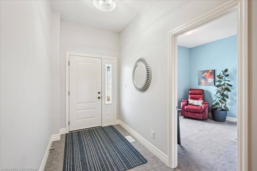 Elmira, ON N3B 0C6,28 Bur Oak Drive